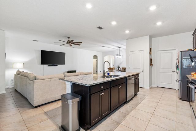 5470 SUNSHINE DRIVE, Wildwood, FL 34785