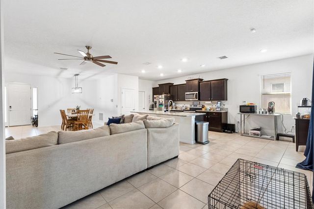 5470 SUNSHINE DRIVE, Wildwood, FL 34785