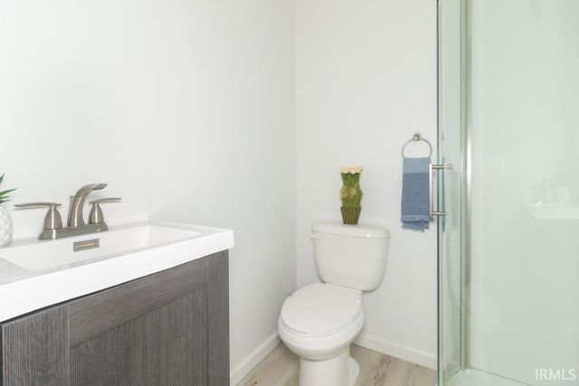 3215 E Brown Road, New Castle, IN 47362