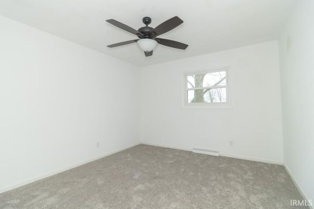 3215 E Brown Road, New Castle, IN 47362