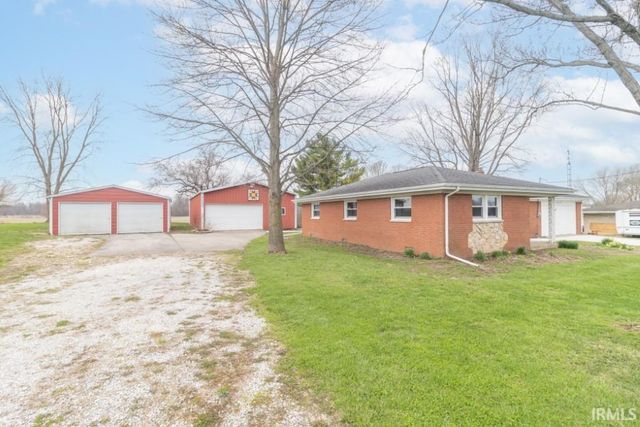 3215 E Brown Road, New Castle, IN 47362