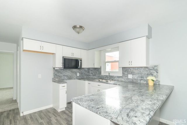 3215 E Brown Road, New Castle, IN 47362