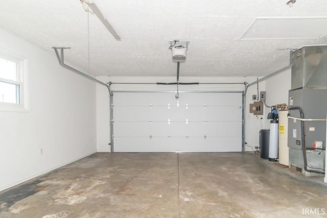 3215 E Brown Road, New Castle, IN 47362