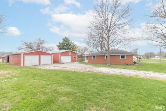 3215 E Brown Road, New Castle, IN 47362