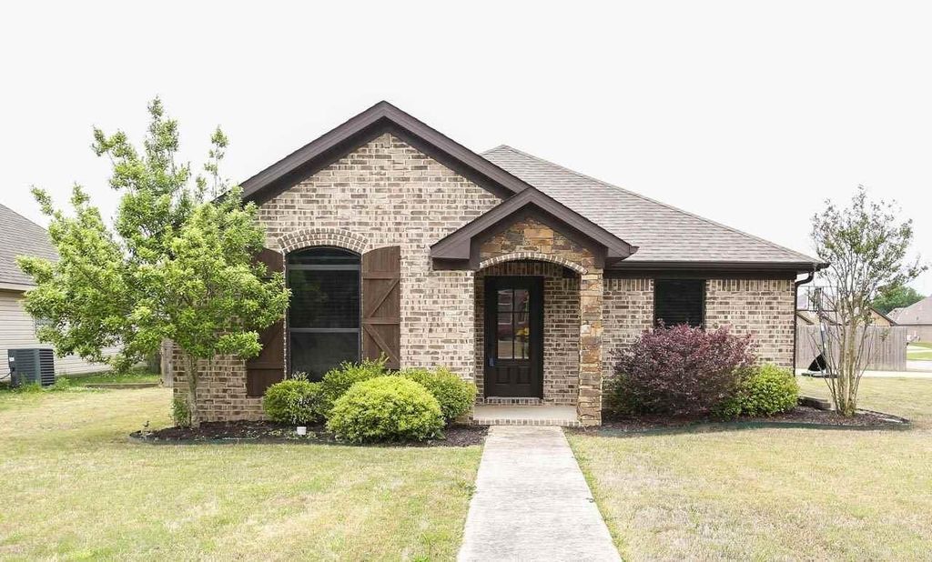 2002 Beaver Falls, Jonesboro, AR 72404