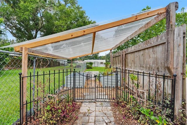 4618 REOLA ROAD, Dover, FL 33527