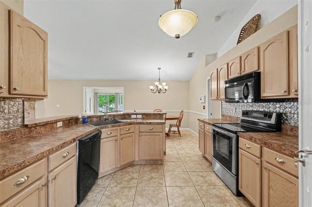 4618 REOLA ROAD, Dover, FL 33527