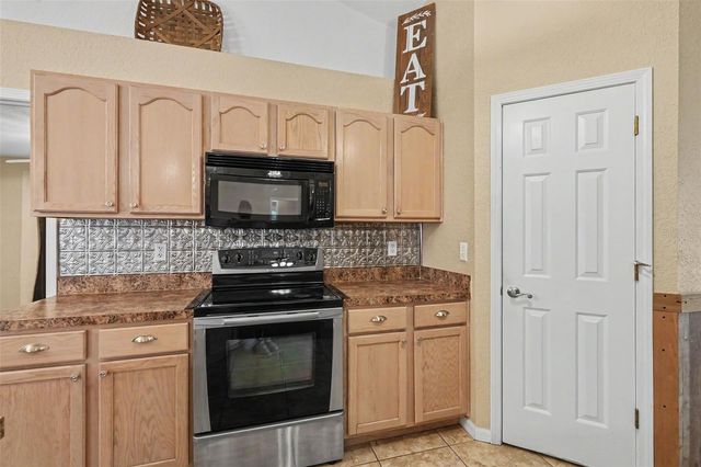 4618 REOLA ROAD, Dover, FL 33527
