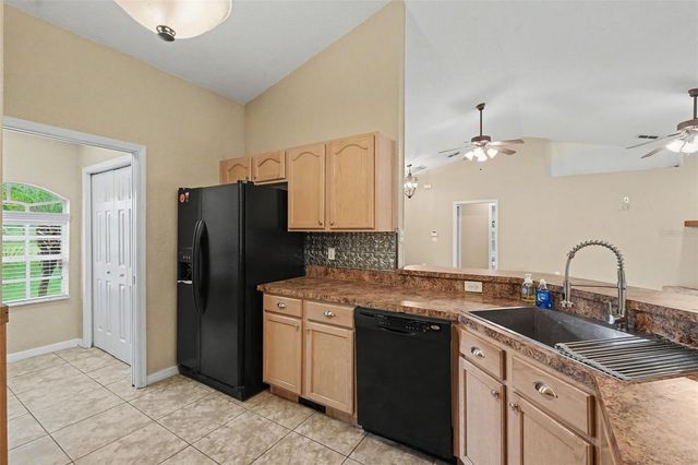 4618 REOLA ROAD, Dover, FL 33527