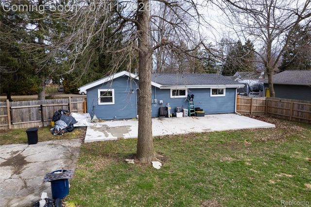 203 Chaney Street, Van Buren Charter Township, MI 48111