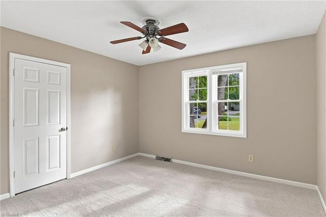 207 Tamworth Drive, Clemmons, NC 27012