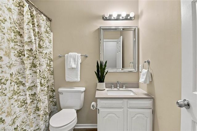 207 Tamworth Drive, Clemmons, NC 27012