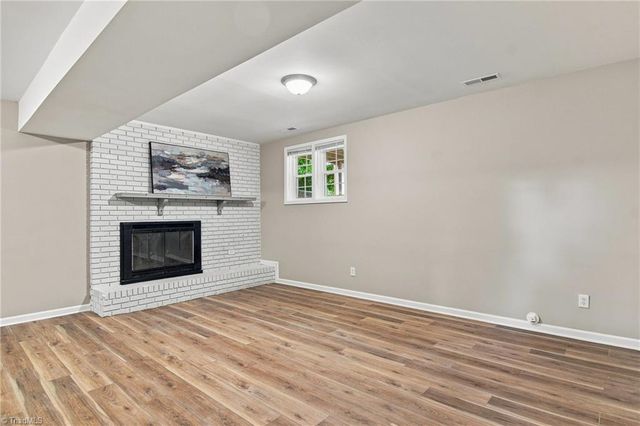 207 Tamworth Drive, Clemmons, NC 27012
