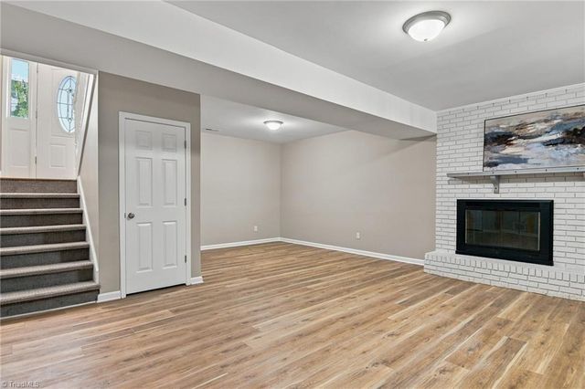 207 Tamworth Drive, Clemmons, NC 27012