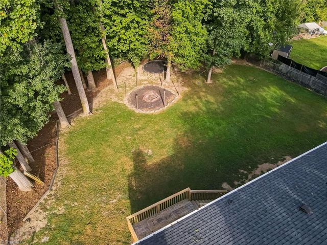 207 Tamworth Drive, Clemmons, NC 27012
