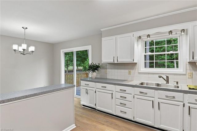 207 Tamworth Drive, Clemmons, NC 27012
