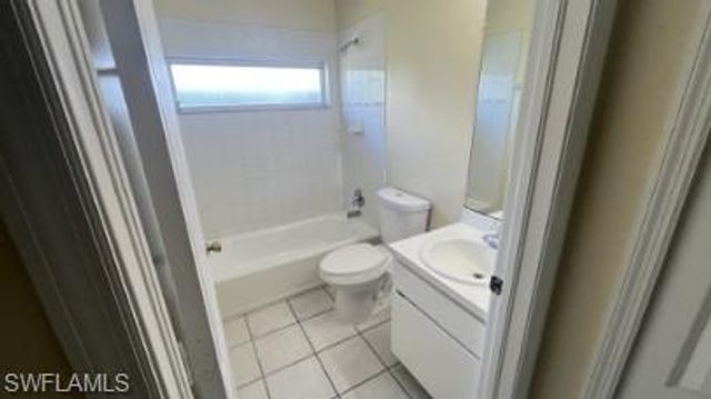 2227 NE 6th ST, Cape Coral, FL 33909