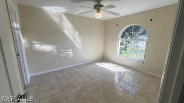 2227 NE 6th ST, Cape Coral, FL 33909