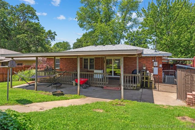 300 SE Waverly Avenue, Bartlesville, OK 74006