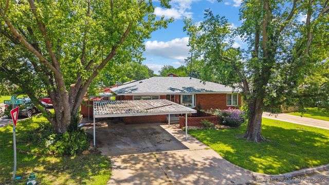 300 SE Waverly Avenue, Bartlesville, OK 74006