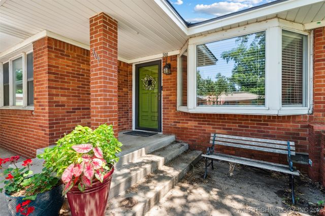 300 SE Waverly Avenue, Bartlesville, OK 74006