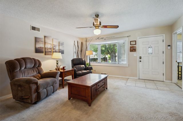 300 SE Waverly Avenue, Bartlesville, OK 74006