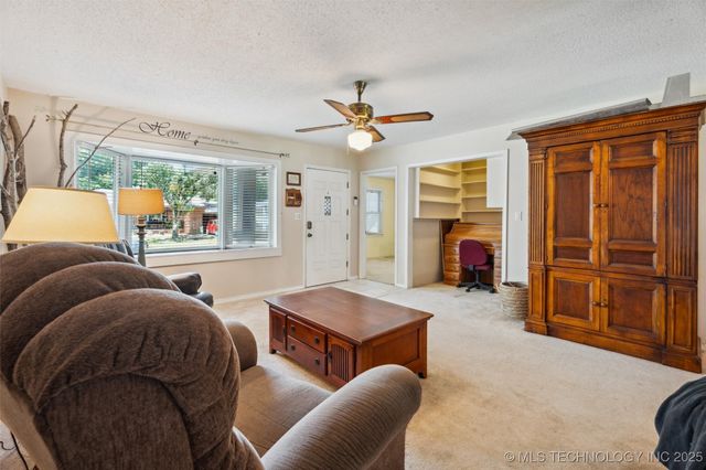 300 SE Waverly Avenue, Bartlesville, OK 74006