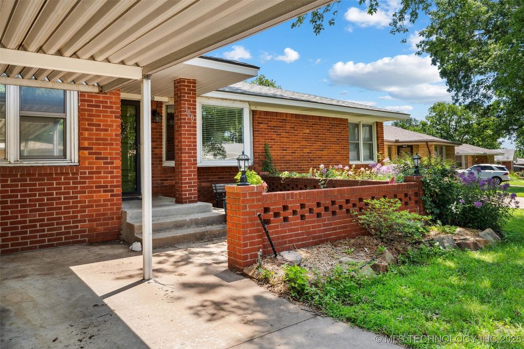 300 SE Waverly Avenue, Bartlesville, OK 74006