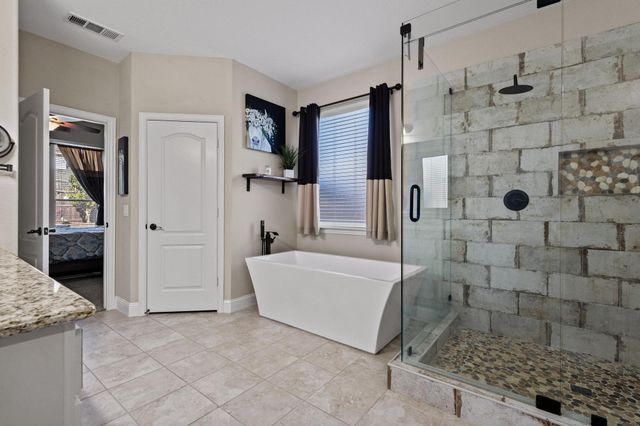 320 Sherbrook Street, Van Alstyne, TX 75495