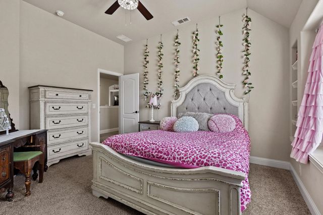 320 Sherbrook Street, Van Alstyne, TX 75495