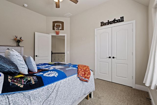 320 Sherbrook Street, Van Alstyne, TX 75495