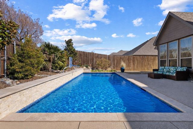 320 Sherbrook Street, Van Alstyne, TX 75495