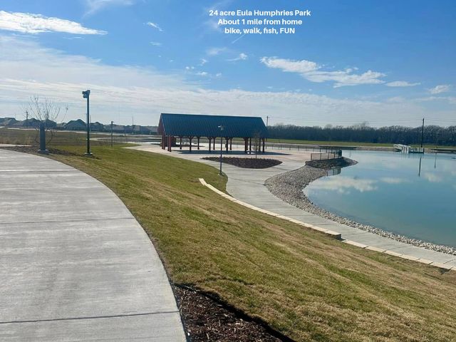 320 Sherbrook Street, Van Alstyne, TX 75495