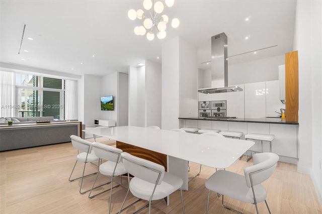 4701 N Meridian Ave 210, Miami Beach, FL 33140