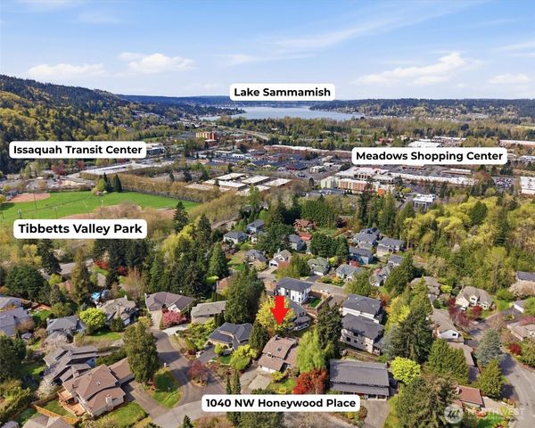 1040 NW Honeywood Place, Issaquah, WA 98027
