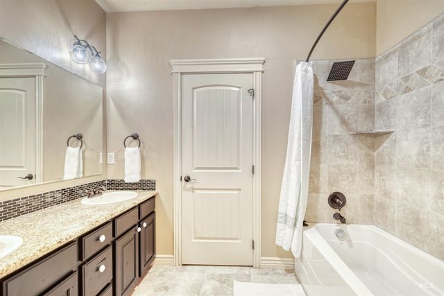 4947 S Silvermaple Ave, Boise, ID 83709
