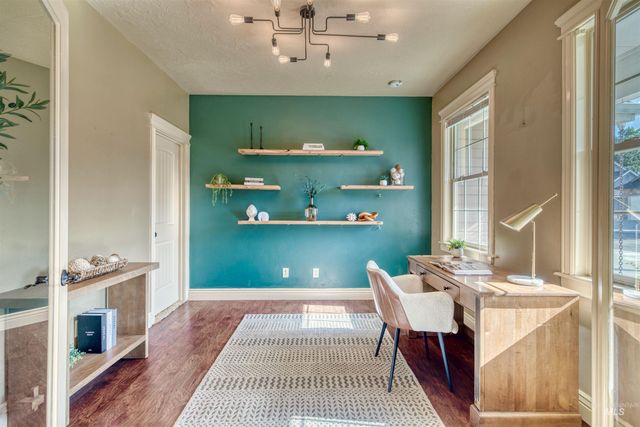 4947 S Silvermaple Ave, Boise, ID 83709
