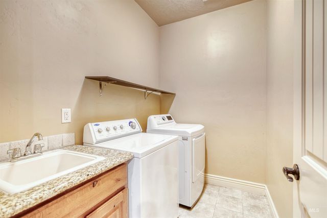 4947 S Silvermaple Ave, Boise, ID 83709