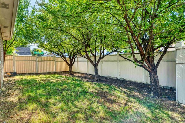 4947 S Silvermaple Ave, Boise, ID 83709