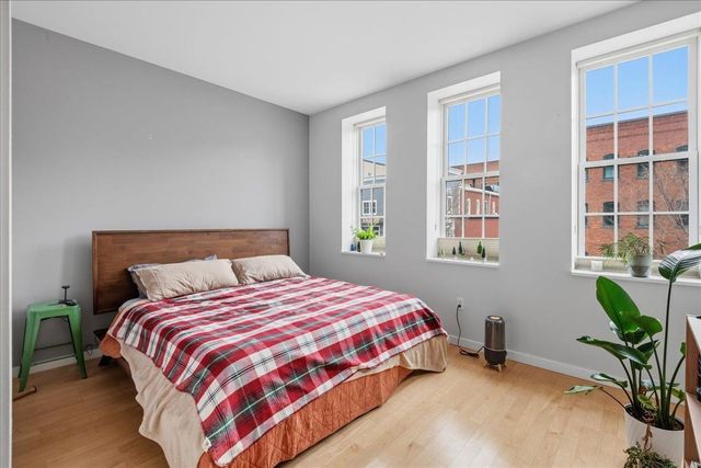 161 Saint Paul St Unit 202, Burlington, VT 05401
