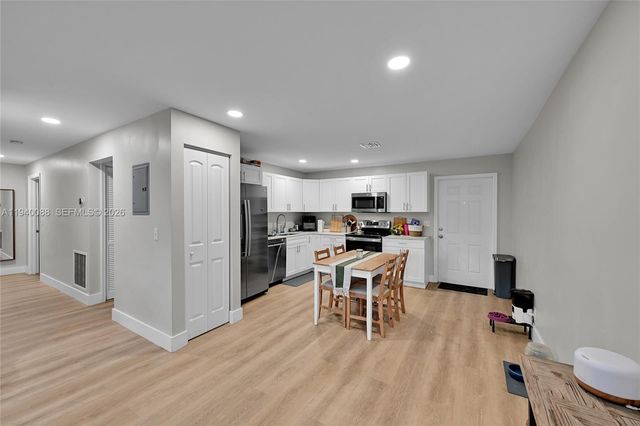 700 NW 18th St, Fort Lauderdale, FL 33311