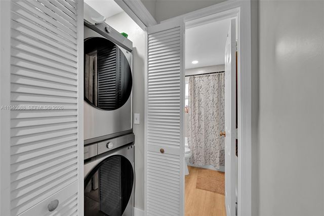 700 NW 18th St, Fort Lauderdale, FL 33311