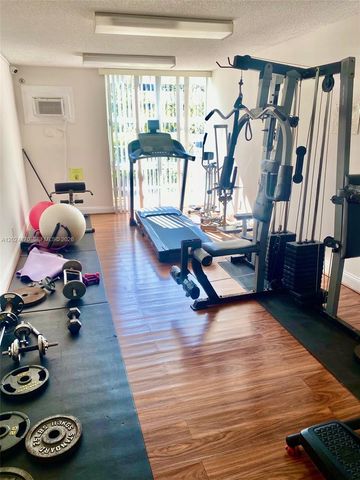 210 172nd St 226, Sunny Isles Beach, FL 33160