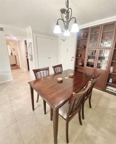 210 172nd St 226, Sunny Isles Beach, FL 33160