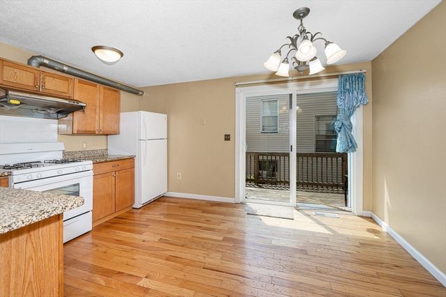 54 Gates St 2, Lowell, MA 01851