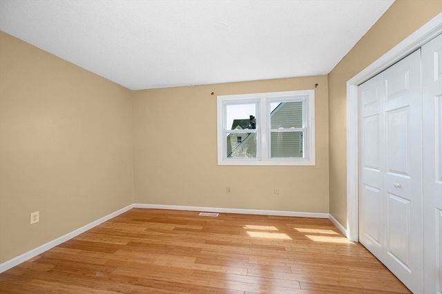 54 Gates St 2, Lowell, MA 01851
