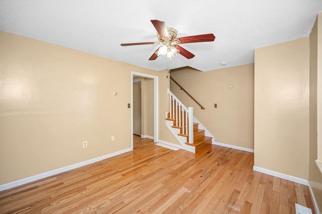 54 Gates St 2, Lowell, MA 01851