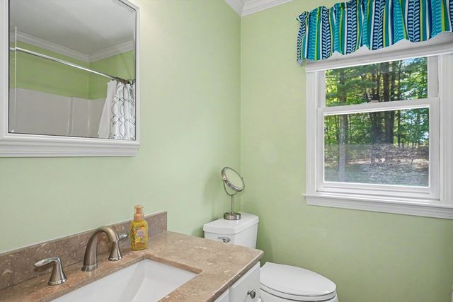 15 Sawmill Dr, Northborough, MA 01532
