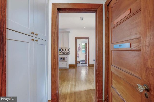 706 VAN BUREN ST NW, Washington, DC 20012