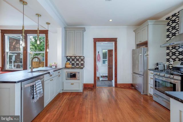 706 VAN BUREN ST NW, Washington, DC 20012